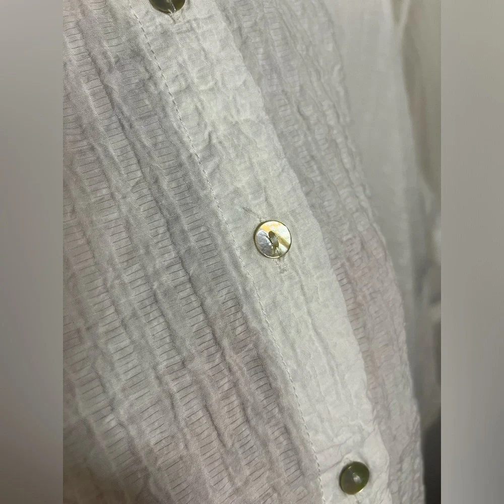 Pink Ripple White Flowy Real Shell Button Down Collared Blouse Size Small - Picture 8 of 14